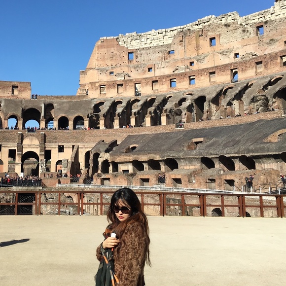 Meet your Posher - Picture 6 of 11